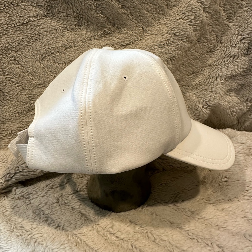 Lululemon White Adjustable Performance Hat - image 6
